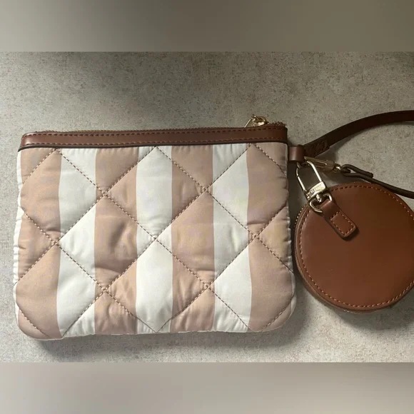 Women’s Anne Klein Beige 2-Pieces Wristlet With Coins Case NWOT - Picture 7 of 13